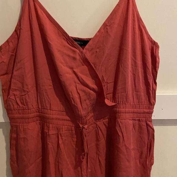 🍁Forever 21 Cami Romper - Picture 4 of 9